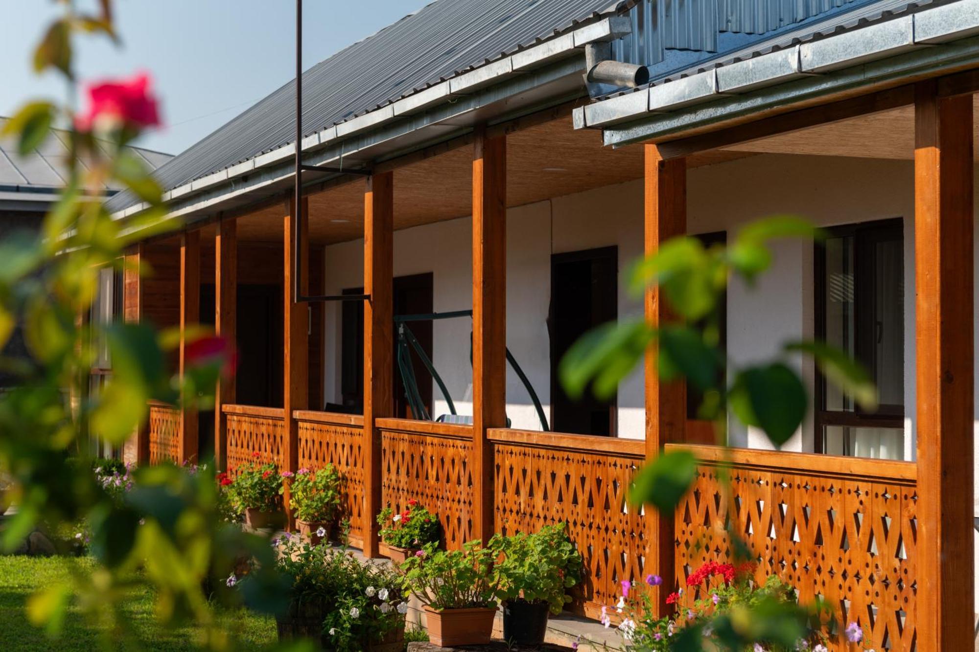 Alvani Inn Nizhniy Alvani Exterior foto